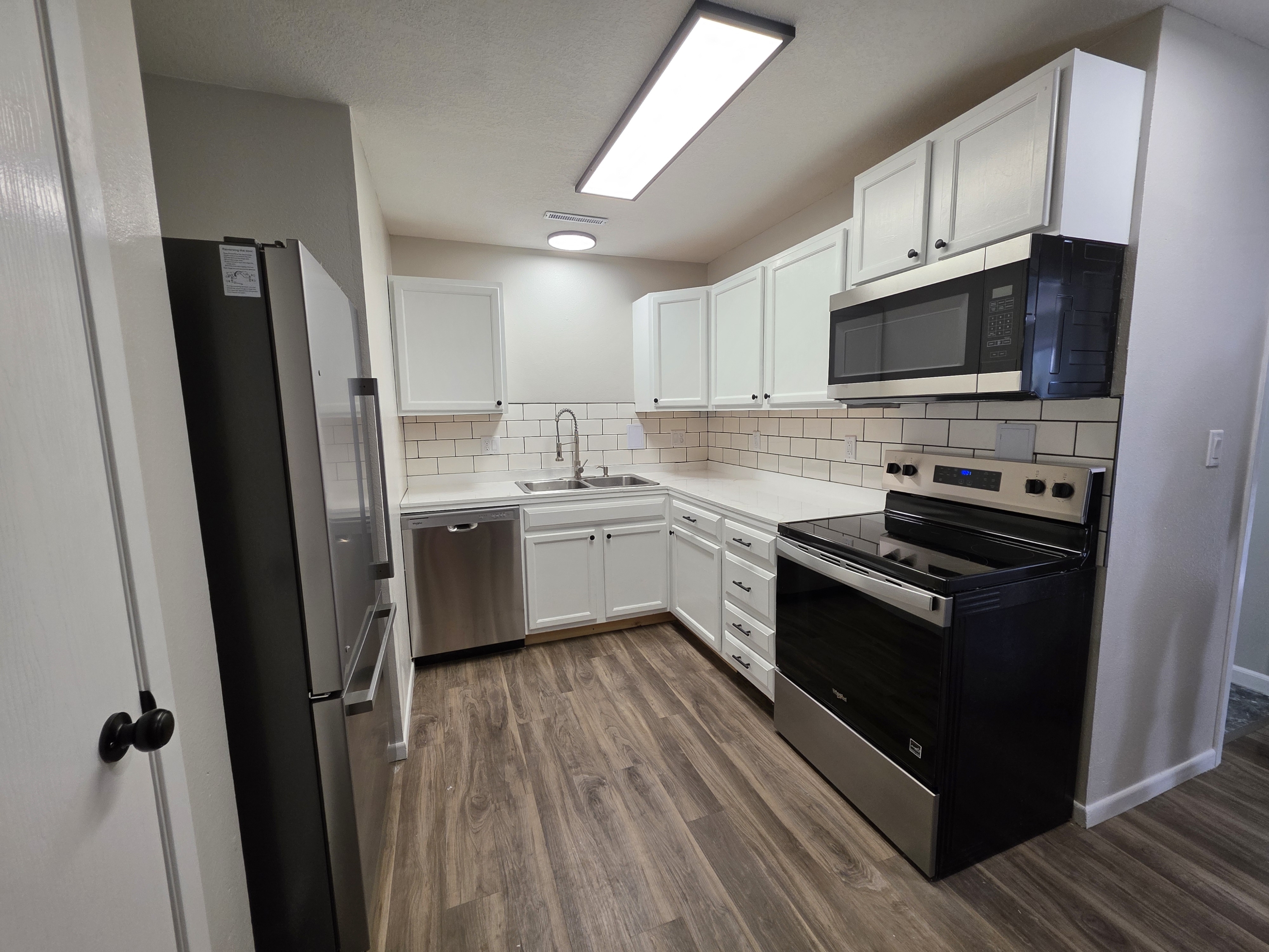 428 Stonehaven Drive - 2